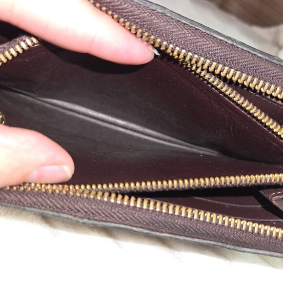 Authentic Louis Vuitton Vernis Zippy Wallet - Picture 10 of 11
